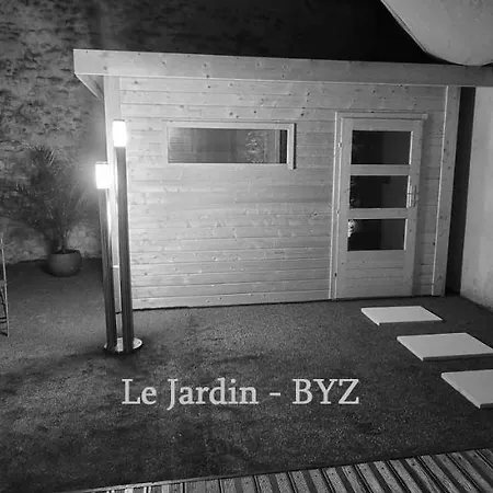 Bayeuzen Le Jardin - Nuit Romantique Et Privatif Villa *