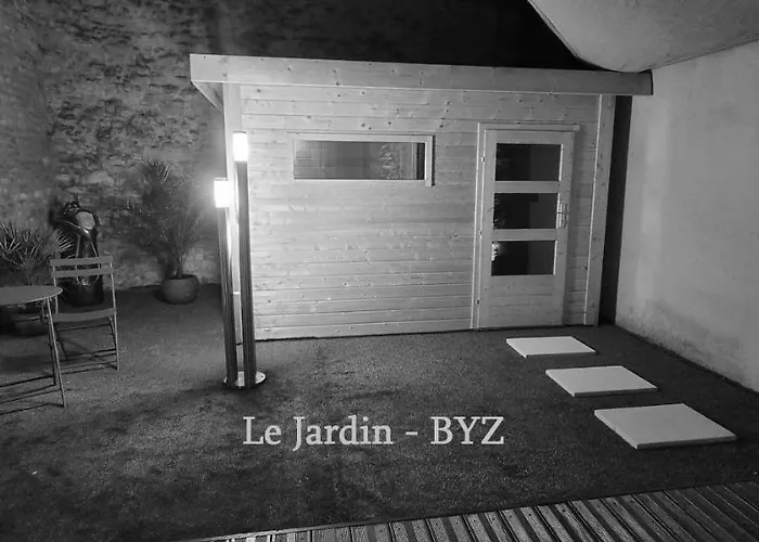 Bayeuzen Le Jardin - Nuit Romantique Et Privatif Villa *